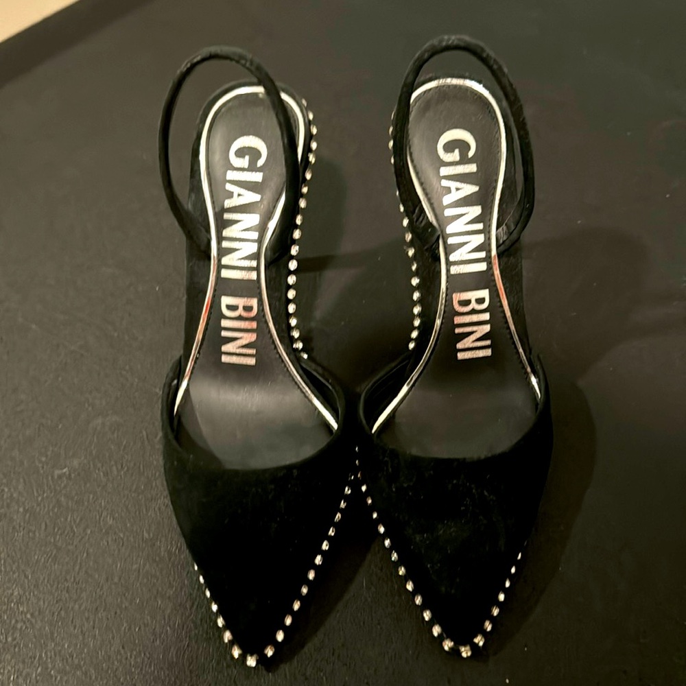 Black suede Gianni Bini sling back heels